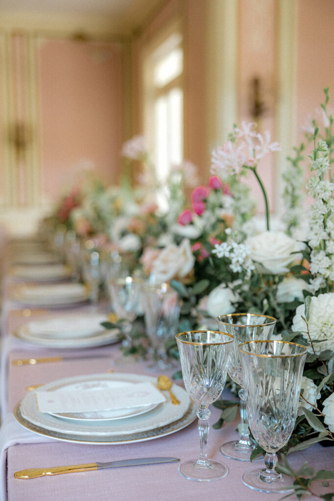 Reception decor at the Cairnwood Estate editorial