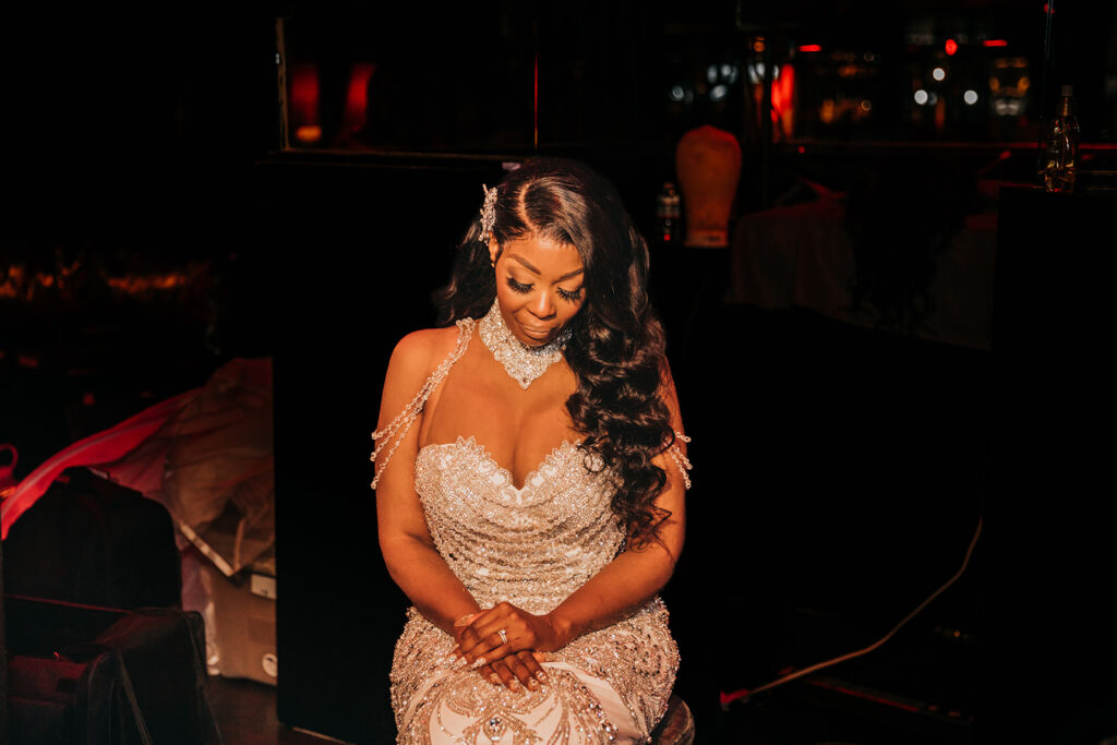 bride getting ready for her reception party at her  chic las vegas wedding