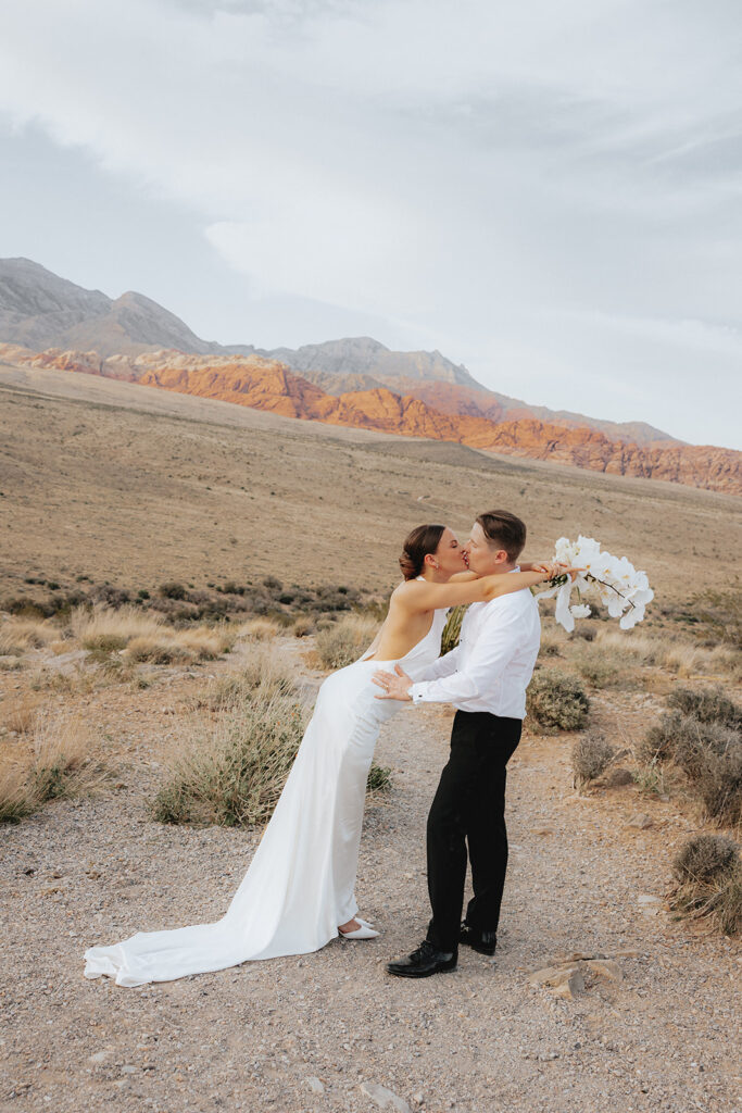 Editorial Meets Effortless at This Intimate Las Vegas Wedding