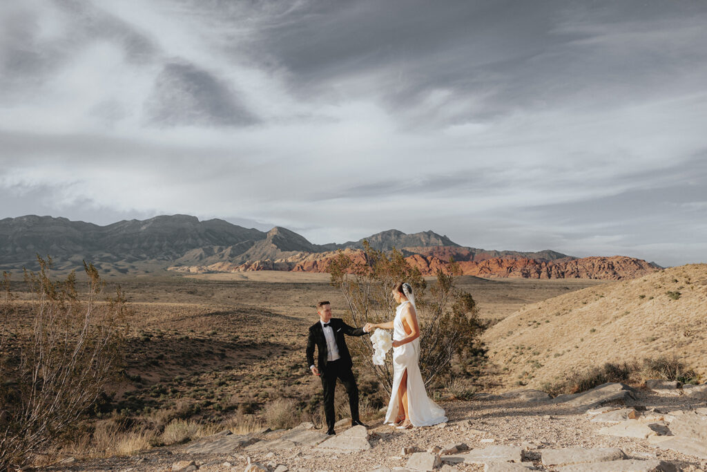 Editorial Meets Effortless at This Intimate Las Vegas Wedding