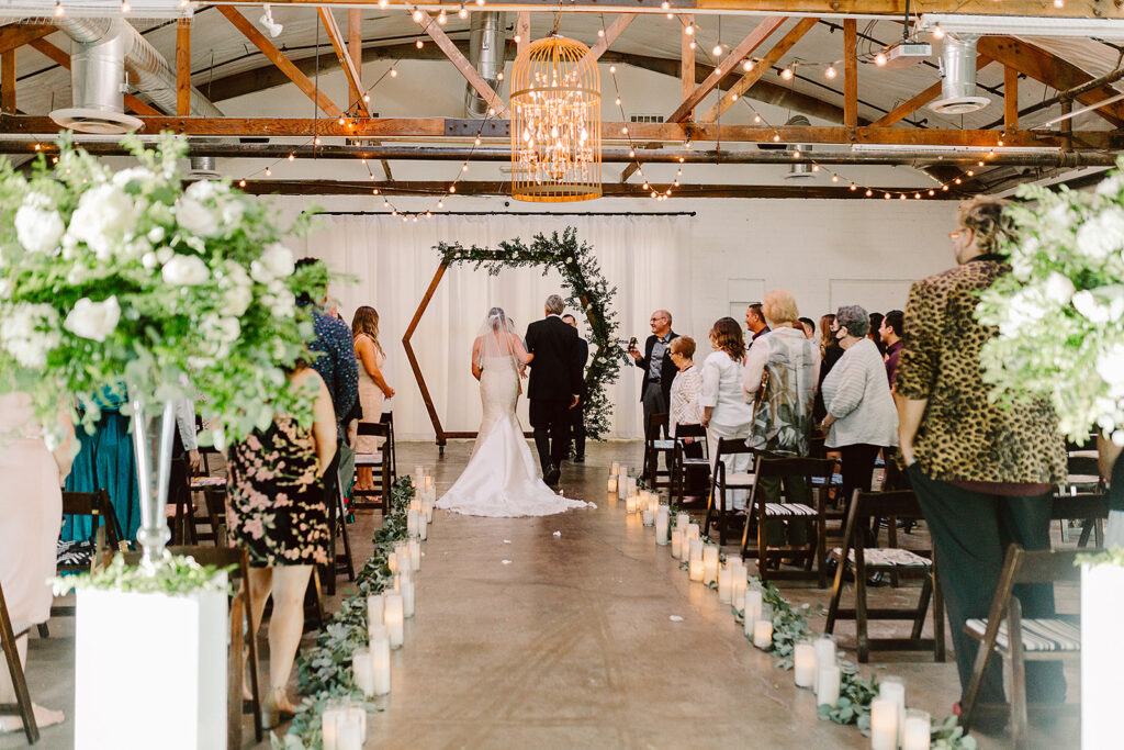 Modern Meets Timeless at This Stunning Wedding at The Doyle